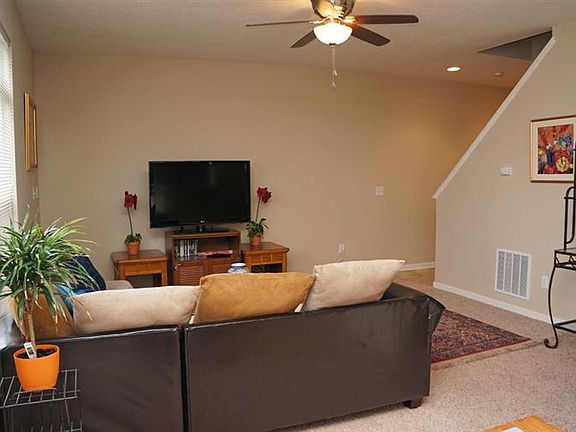 5th image of 9209 Great Lakes Cir