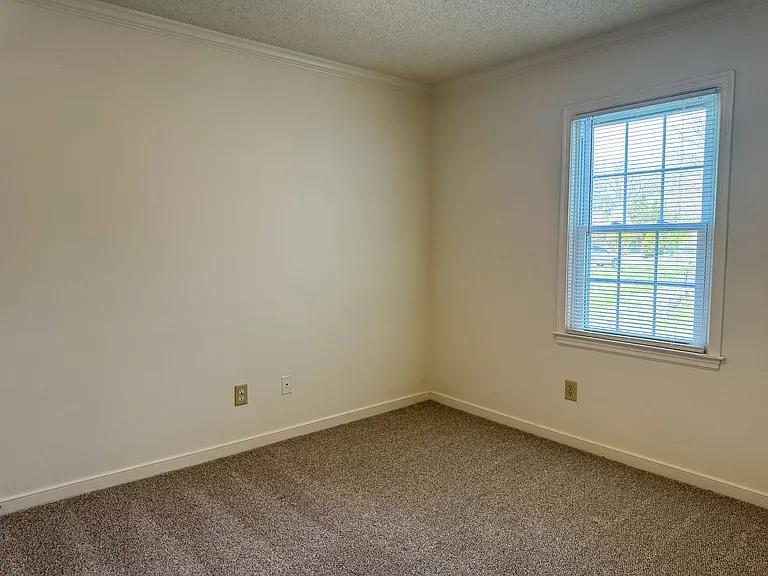 310 Kent Ave — Photo 14
