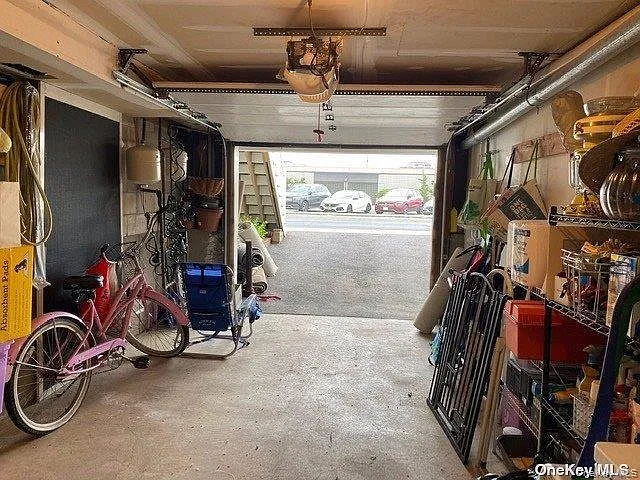 143 W Broadway — Photo 31