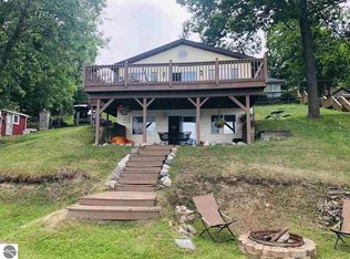 305 N Lake St, Hale, MI 48739