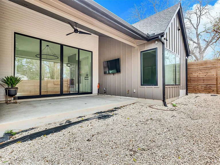 2509 Euclid Ave — Photo 9