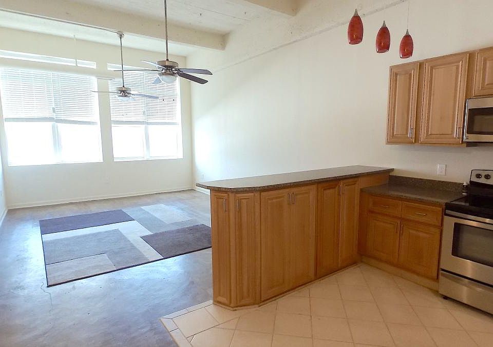 Kitchen/Living Room