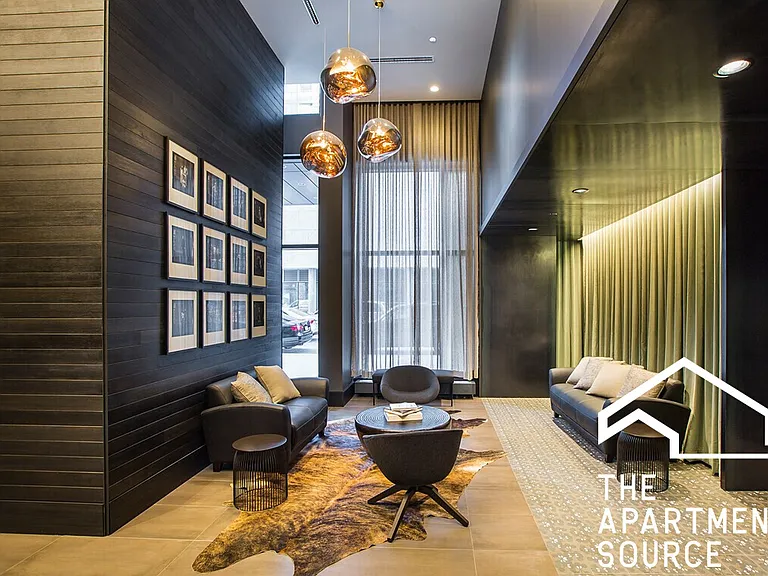 637 Wells 2bed 2bath — Photo 6