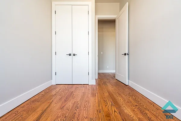 Rented by EXR | media 40