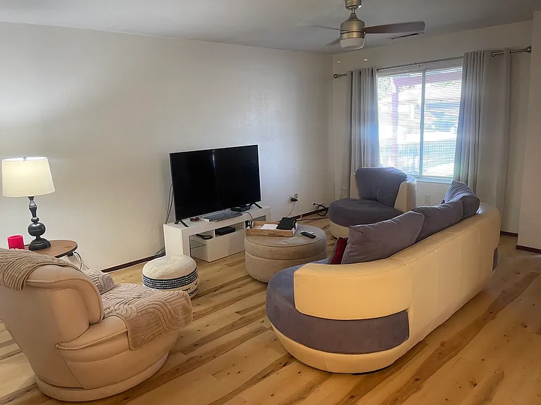 817 Madsen Dr — Photo 8