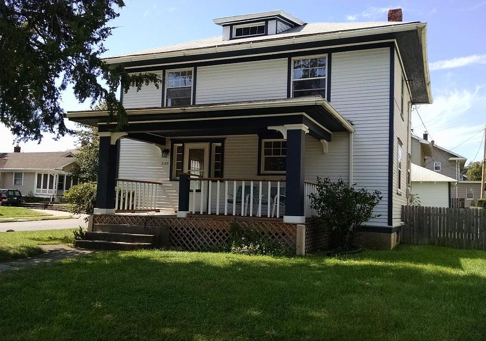 Nice corner lot with big front porch