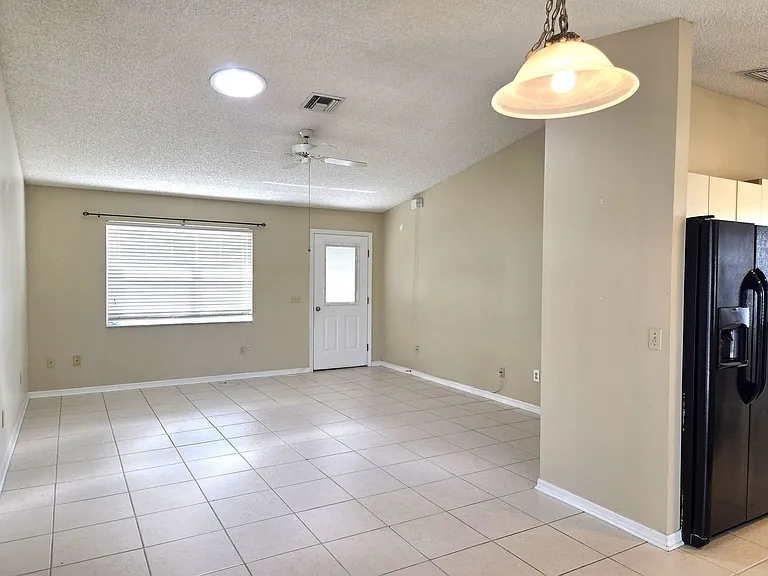 739 Heathrow Ave — Photo 6
