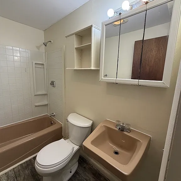 8 Exchange Ct #2 — Photo 7