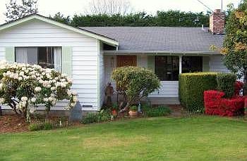 1st image of 10928 NE 60th St