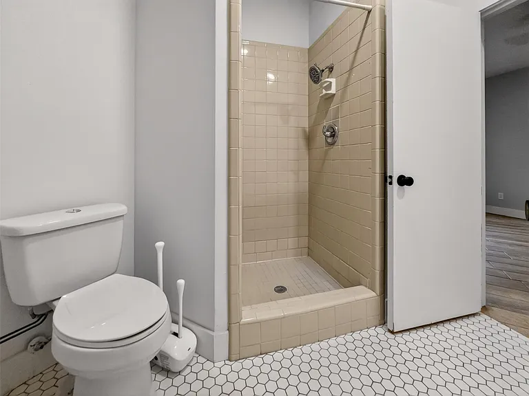 6106 SE Fm Rnch — Photo 18