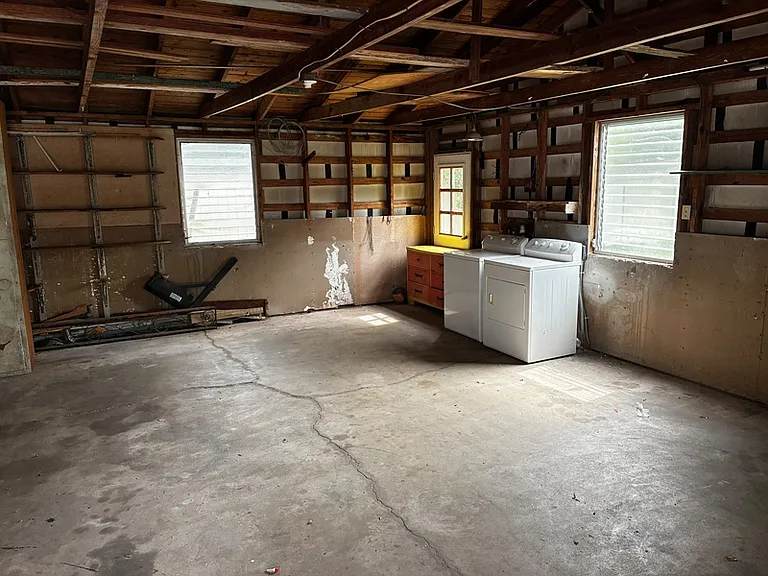 1040 Brandywine St — Photo 2