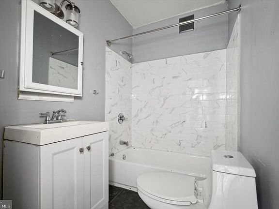 2nd image of 6616 Woodland Ave #3
