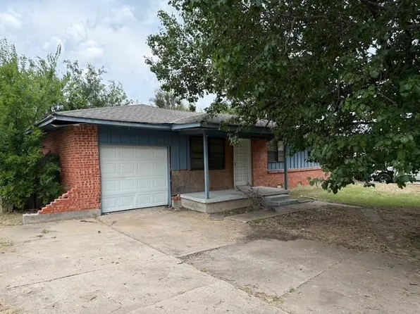 2313 NW 44th St, Lawton, OK 73505