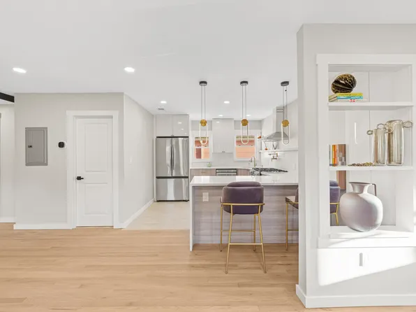 312 Garfield Avenue image 7 of 24