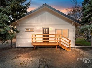 210 Golden Gate Ave E, Wilder, ID 83676