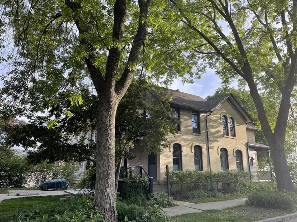 1750 N Palmer STREET, Milwaukee, WI 53212
