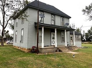1214 NE 20th Rd, Ellinwood, KS 67526