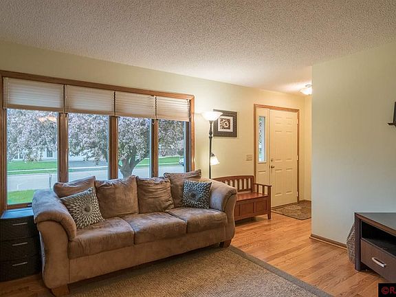 4th image of 213 Glen Ellen Dr