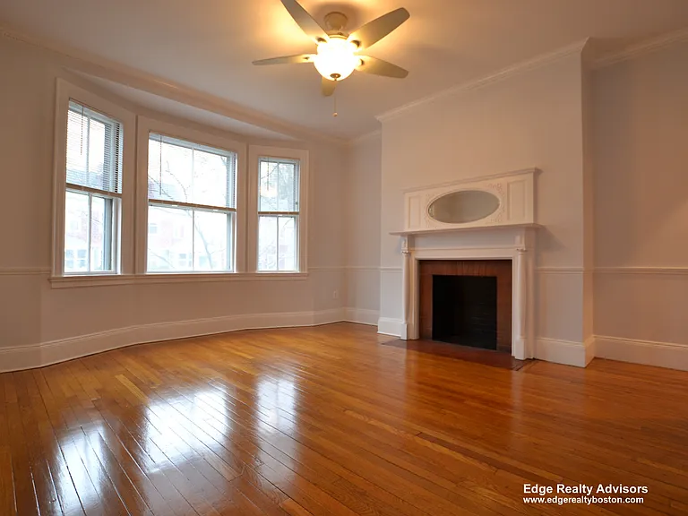 43 Aldie St #1 — Photo 9
