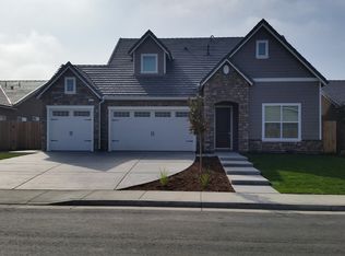 13815 Onyx Night Dr, Bakersfield, CA 93314