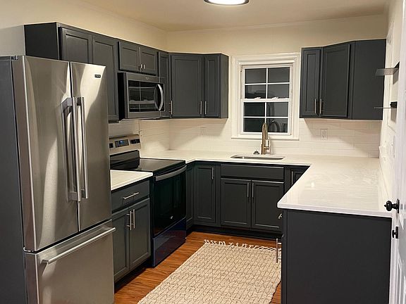 2nd image of 2500 Springhill Ave