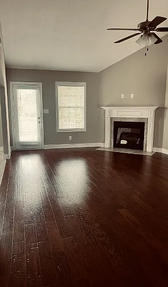 1024 Charles Thomas Dr — Photo 5