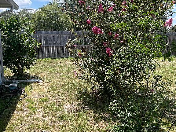 4th image of 5601 Lake Fox Cir