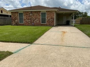 28 Bluebell Ln, Westwego, LA 70094
