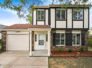 1340 Big Horn Trl, Carol Stream, IL 60188