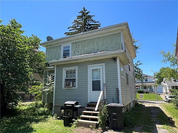 2nd image of 1930 Emerson Ave