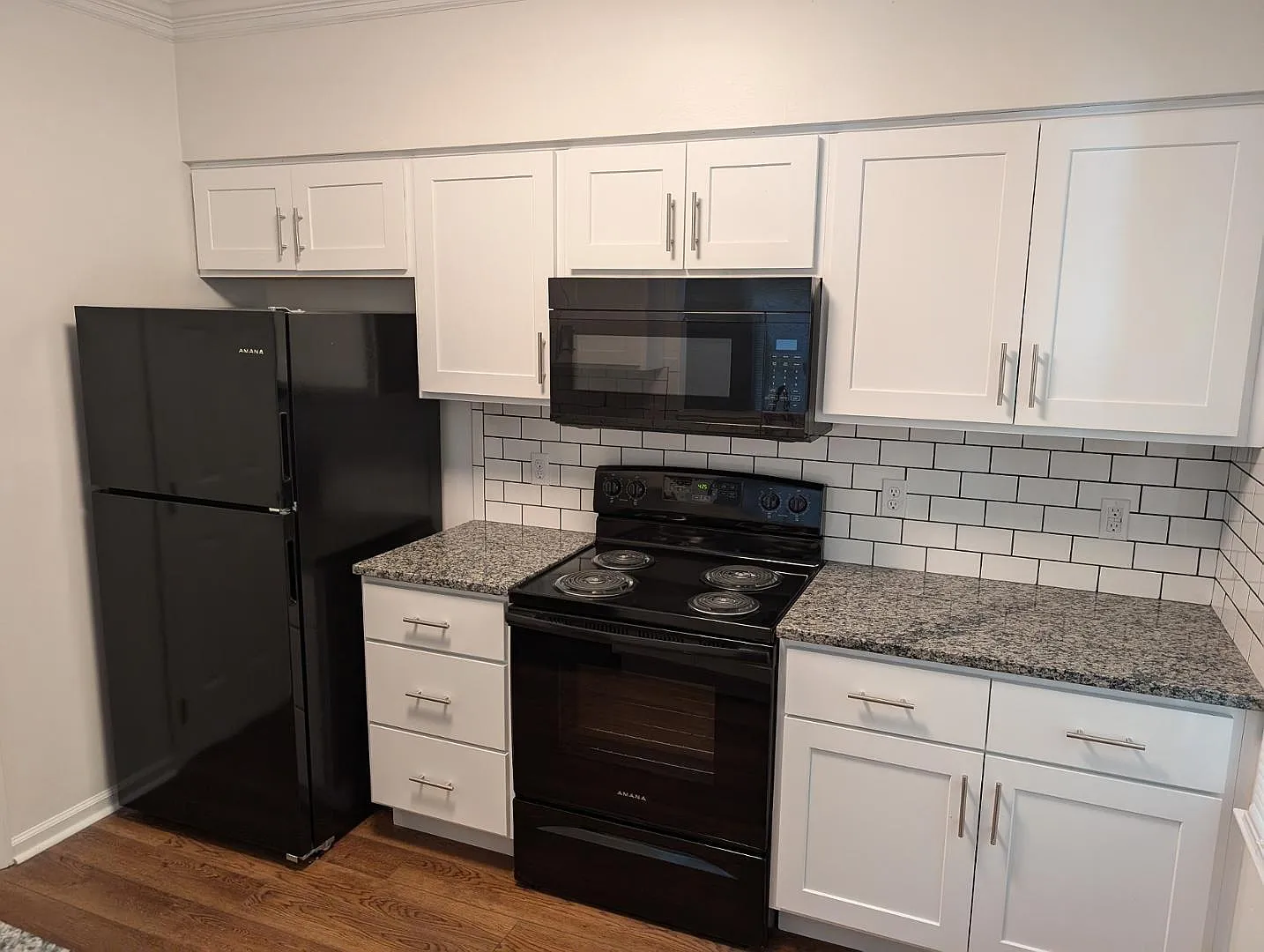 2 bed, 2.0 bath, $1,895 — Photo 2