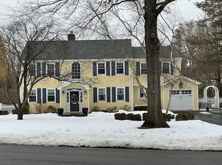 5 South Dr, Manhasset, NY 11030