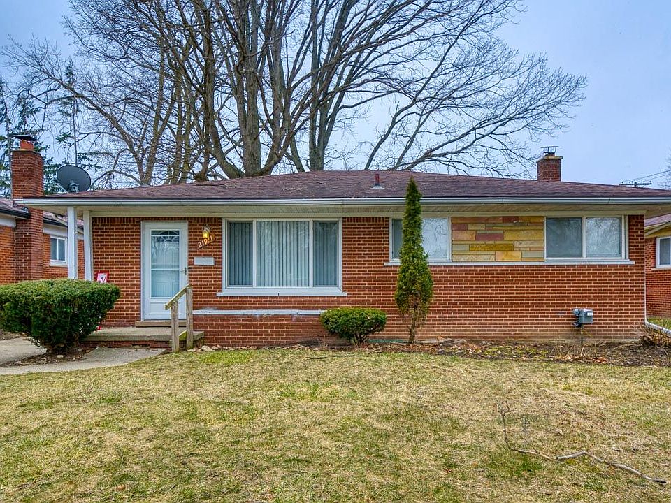 1st image of 21961 Cloverlawn St