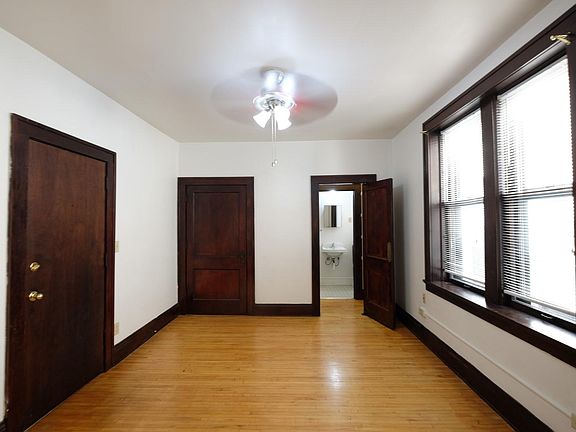 2nd image of 301 Dayton Ave #37
