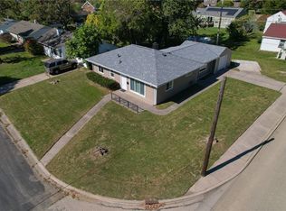 15 E Columbia St, Danville, IL 61832