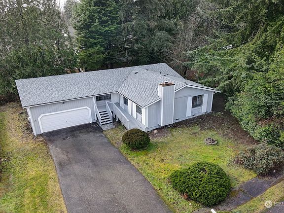 4th image of 3280 SE Carmae Drive
