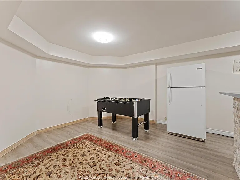 5740 Wayne St — Photo 29