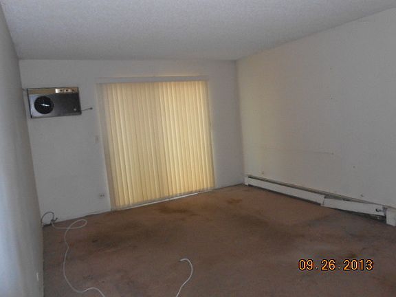 3rd image of 1079 Mill Creek Dr APT 105