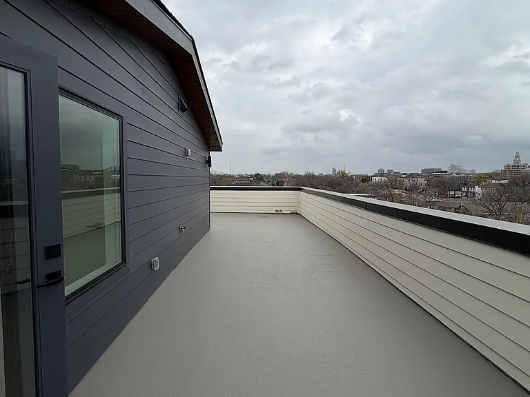2203 Hondo Ave #205 — Photo 34