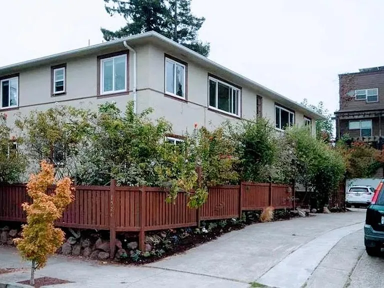 1524 Berkeley Way #A — Photo 7