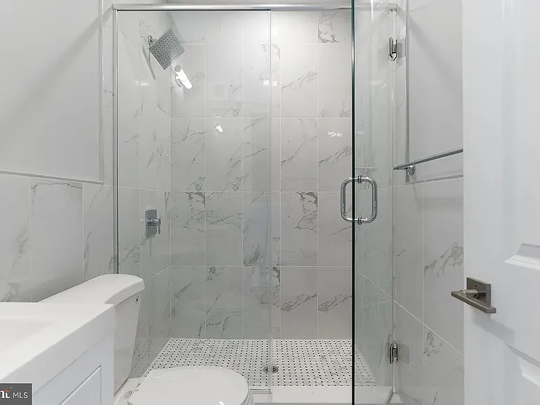 2101 E Huntingdon St #3 — Photo 7