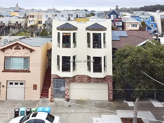 2nd image of 848 47th Ave