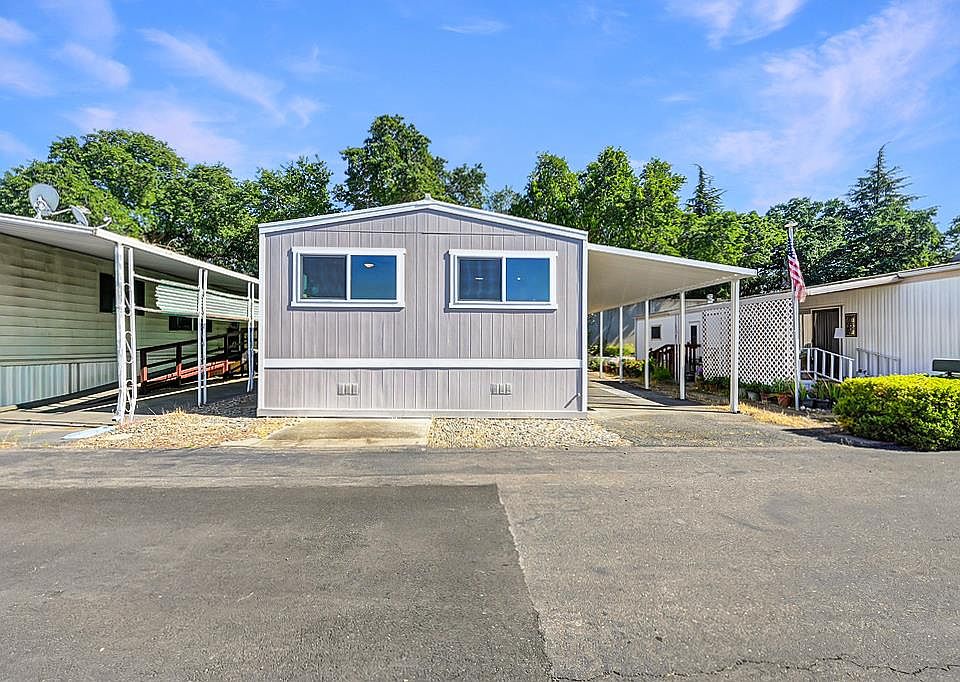 1st image of 49 Saxton Cir