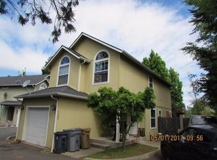 1300 Parkdale Dr, Grants Pass, OR 97527