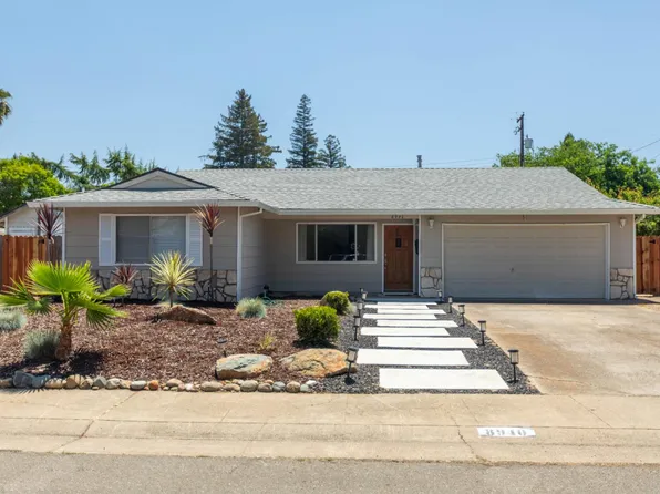 8940 Leatham Ave, Fair Oaks, CA 95628