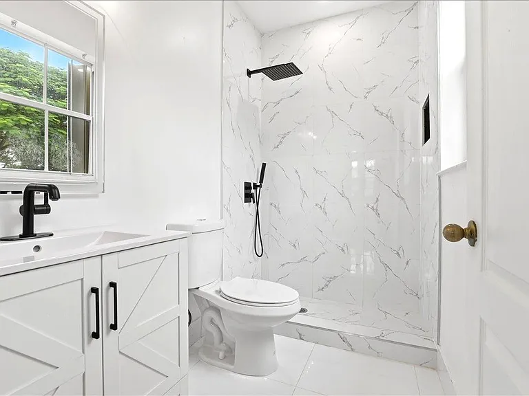 3802 SW 165th Ter — Photo 14