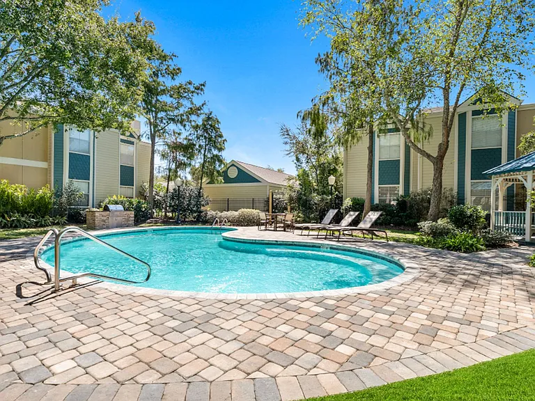 Lakes of Chateau Estates North — Photo 28