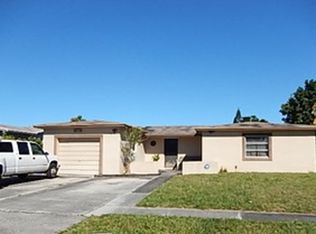 6731 SW 9th Pl, North Lauderdale, FL 33068
