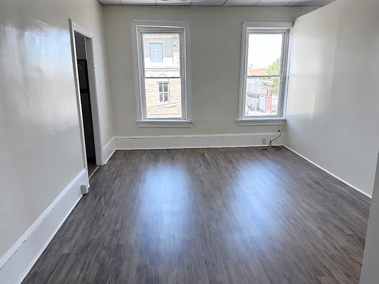 3 S Front St #5 — Photo 9