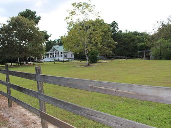 2nd image of 11 Rosewood Dr